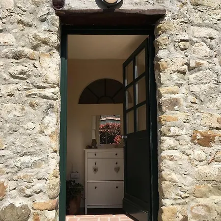 Landsted La Corte Di Candido Beverino